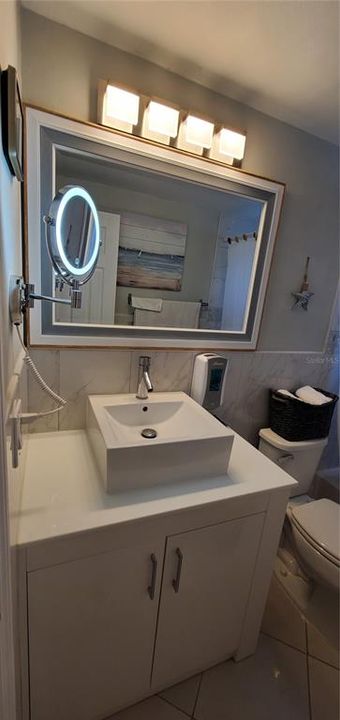На продажу: $459,900 (4 спален, 2 ванн, 1219 Квадратных фут)