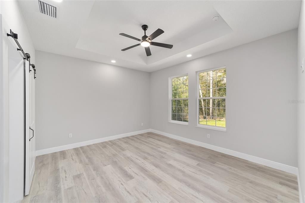 En Venta: $294,900 (3 camas, 2 baños, 1640 Pies cuadrados)