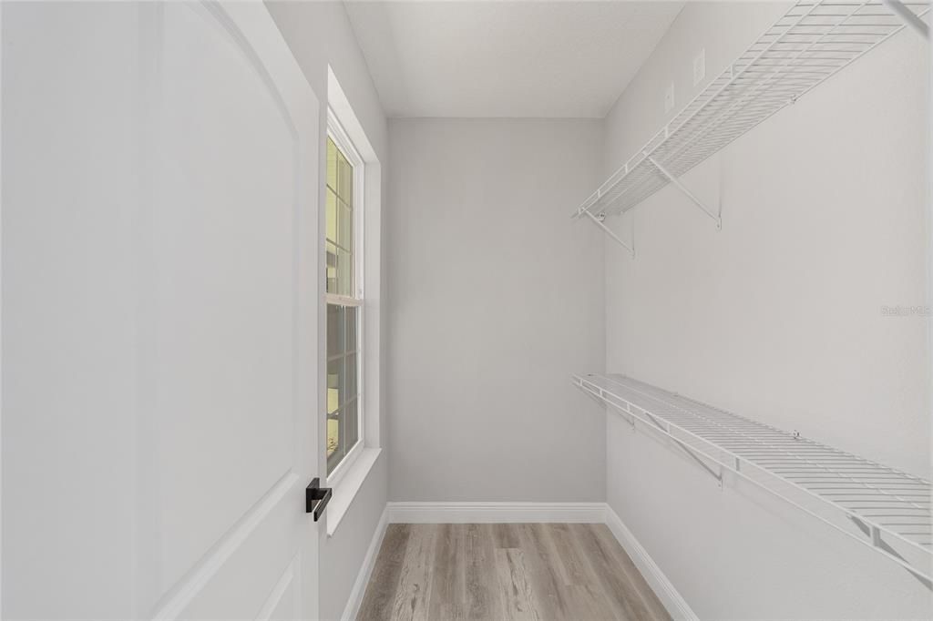 En Venta: $294,900 (3 camas, 2 baños, 1640 Pies cuadrados)