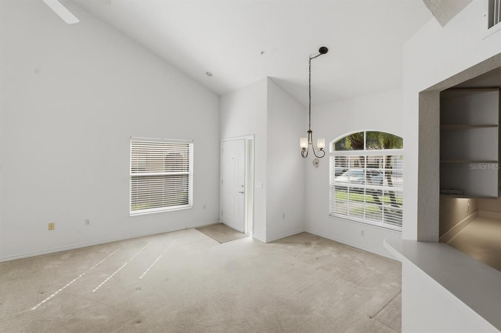 En Venta: $250,000 (2 camas, 2 baños, 1352 Pies cuadrados)