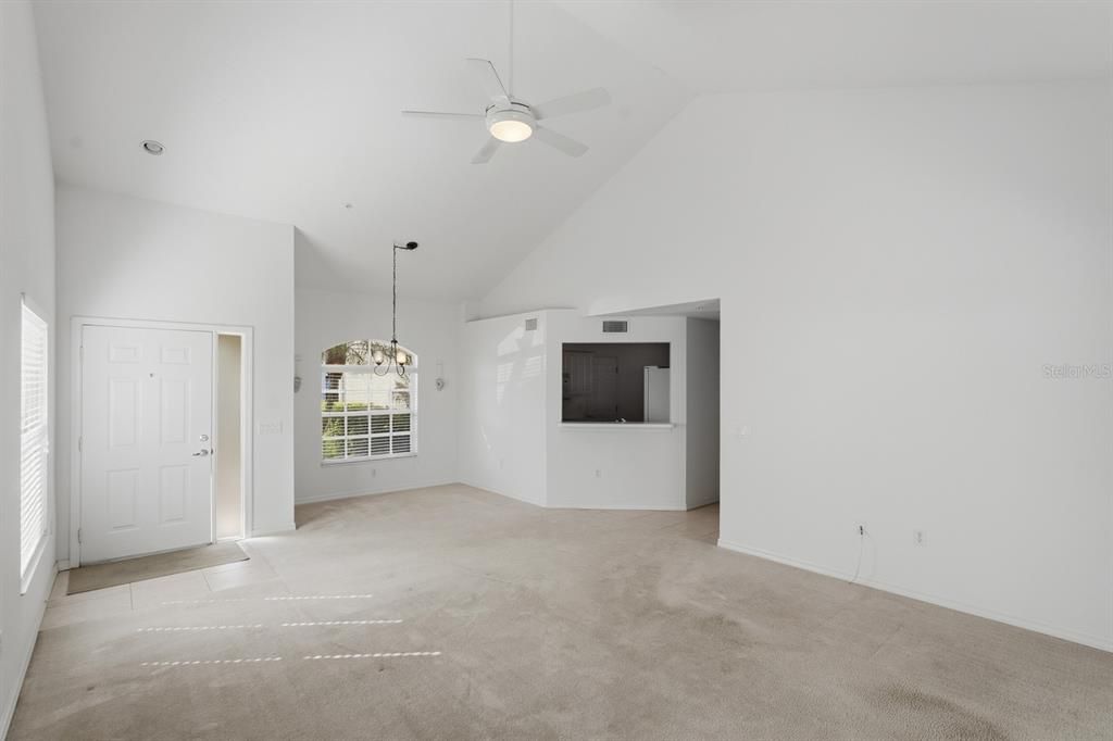 En Venta: $250,000 (2 camas, 2 baños, 1352 Pies cuadrados)