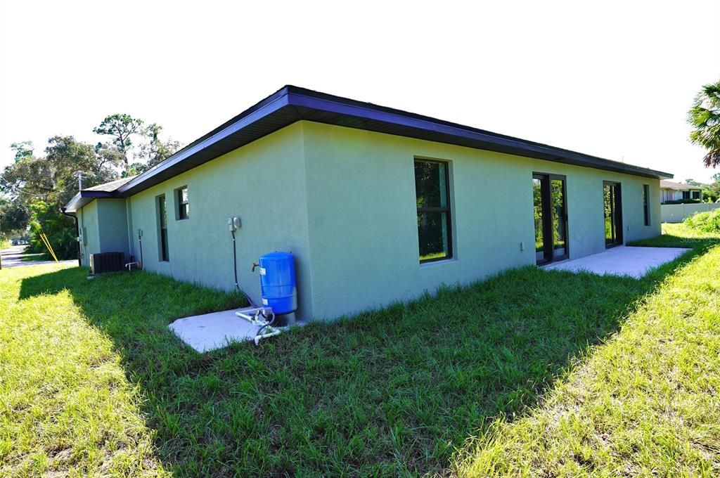 На продажу: $479,000 (6 спален, 0 ванн, 2400 Квадратных фут)