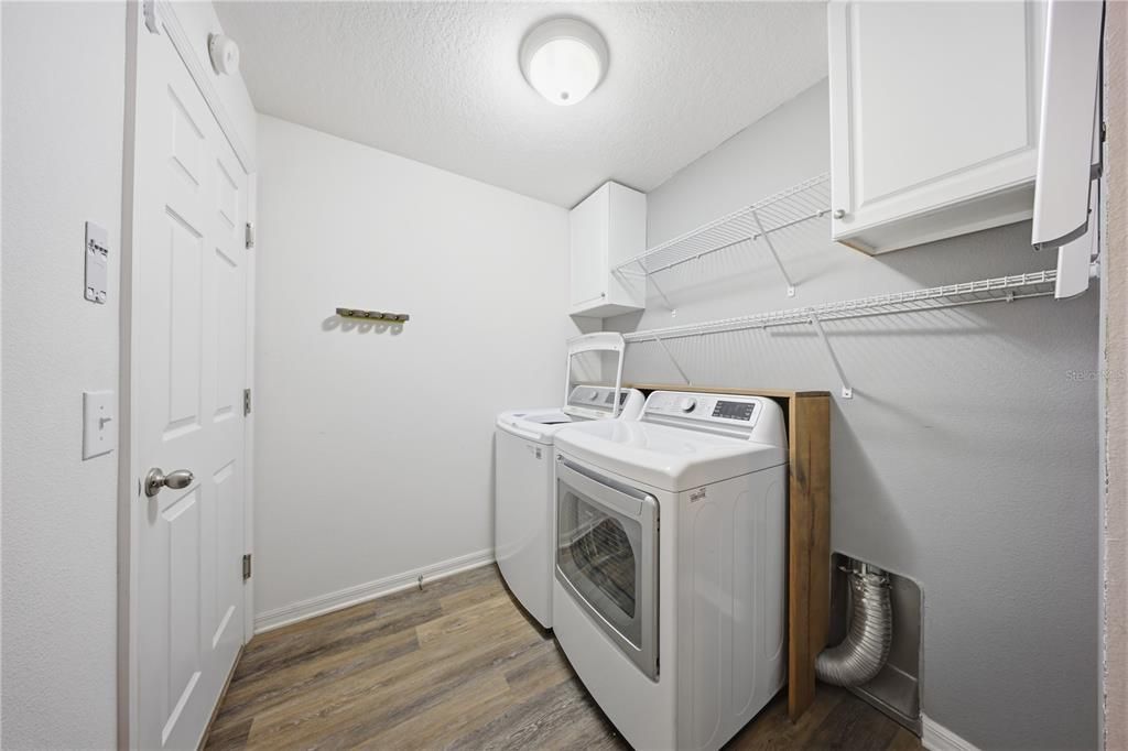 En Venta: $259,900 (3 camas, 2 baños, 1378 Pies cuadrados)