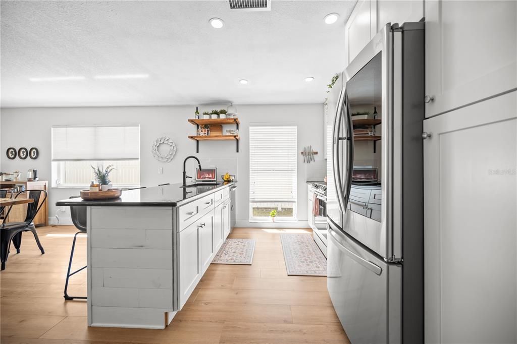 For Sale: $449,900 (3 beds, 2 baths, 1585 Square Feet)