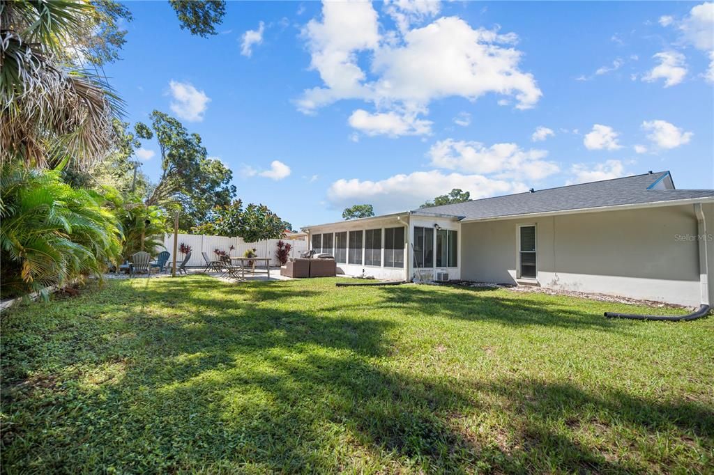 For Sale: $449,900 (3 beds, 2 baths, 1585 Square Feet)