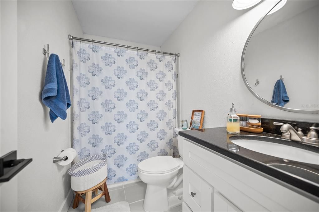 For Sale: $449,900 (3 beds, 2 baths, 1585 Square Feet)