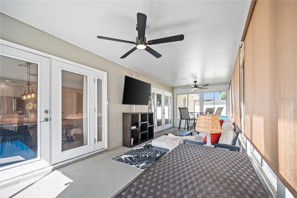 For Sale: $449,900 (3 beds, 2 baths, 1585 Square Feet)