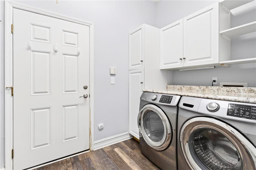 В аренду: $2,200 (2 спален, 3 ванн, 1604 Квадратных фут)