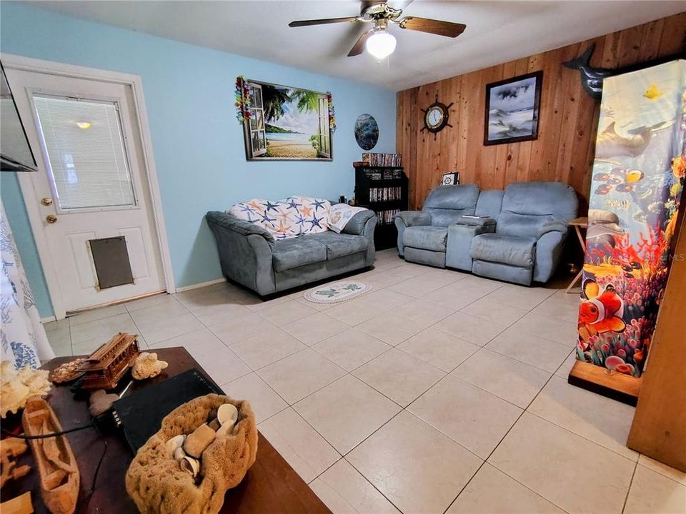 En Venta: $222,000 (2 camas, 1 baños, 876 Pies cuadrados)