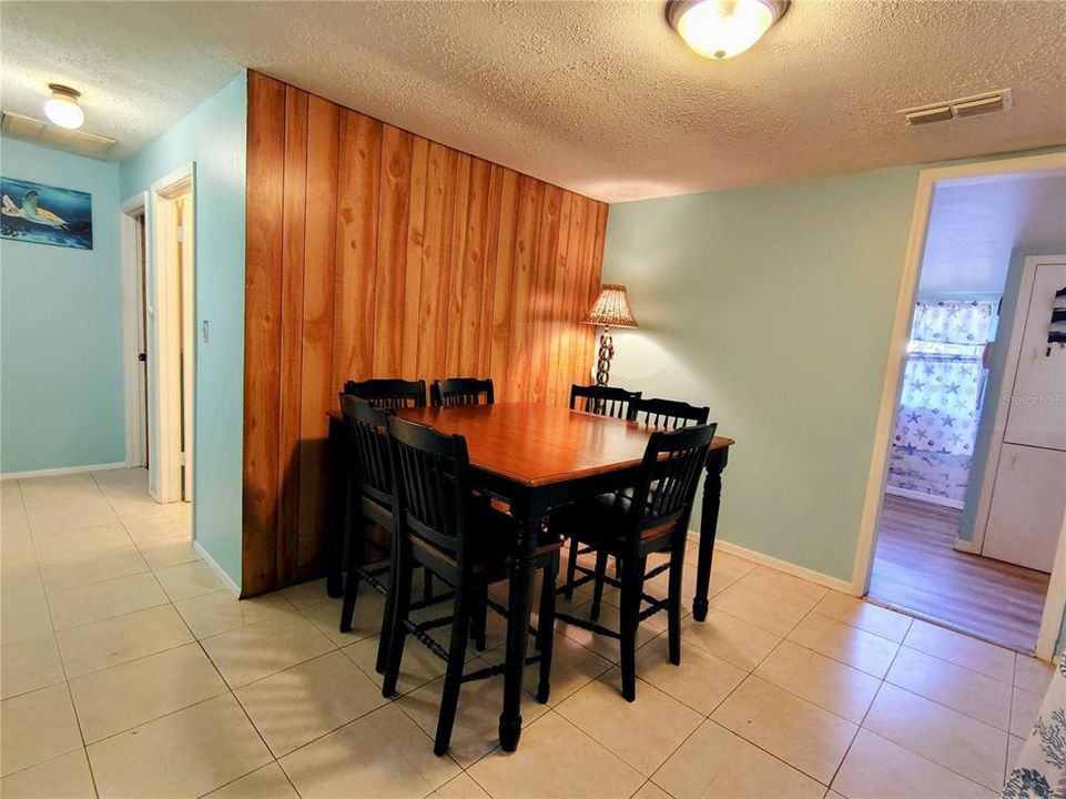 En Venta: $222,000 (2 camas, 1 baños, 876 Pies cuadrados)