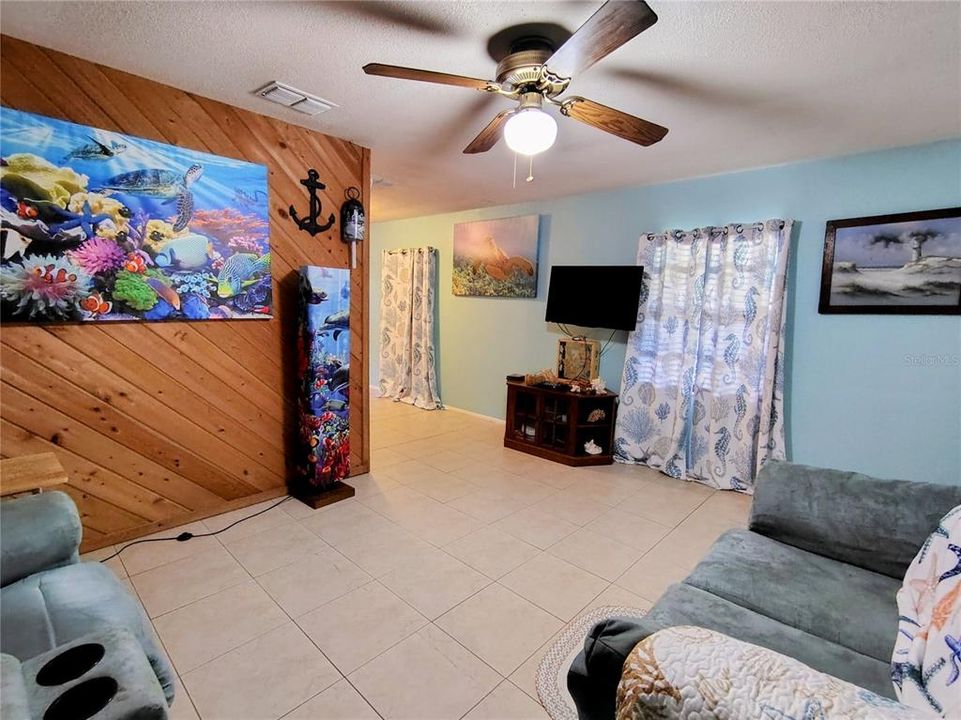 En Venta: $222,000 (2 camas, 1 baños, 876 Pies cuadrados)