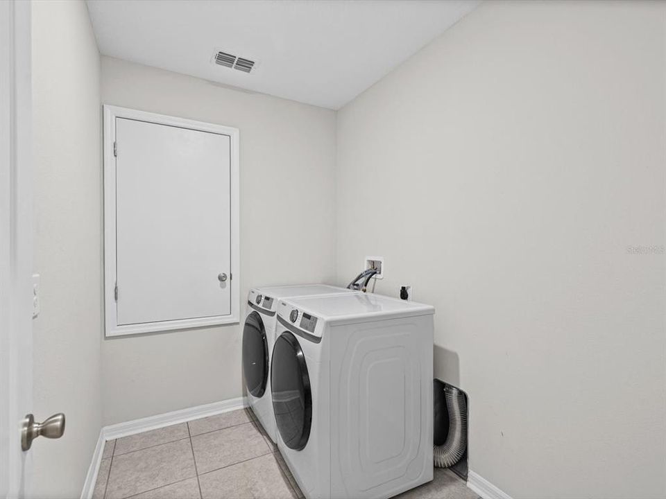 For Sale: $495,000 (4 beds, 3 baths, 2260 Square Feet)