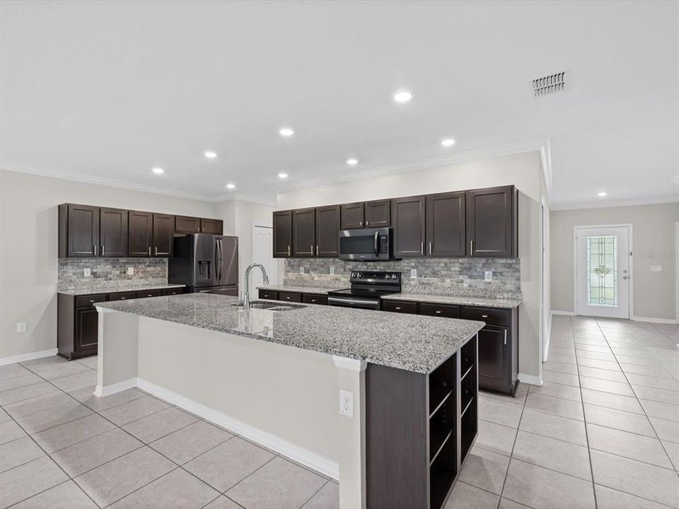 For Sale: $495,000 (4 beds, 3 baths, 2260 Square Feet)