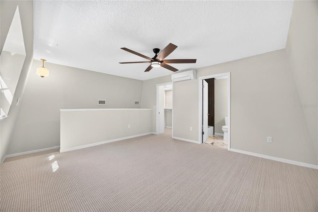 En Venta: $849,900 (5 camas, 3 baños, 3088 Pies cuadrados)