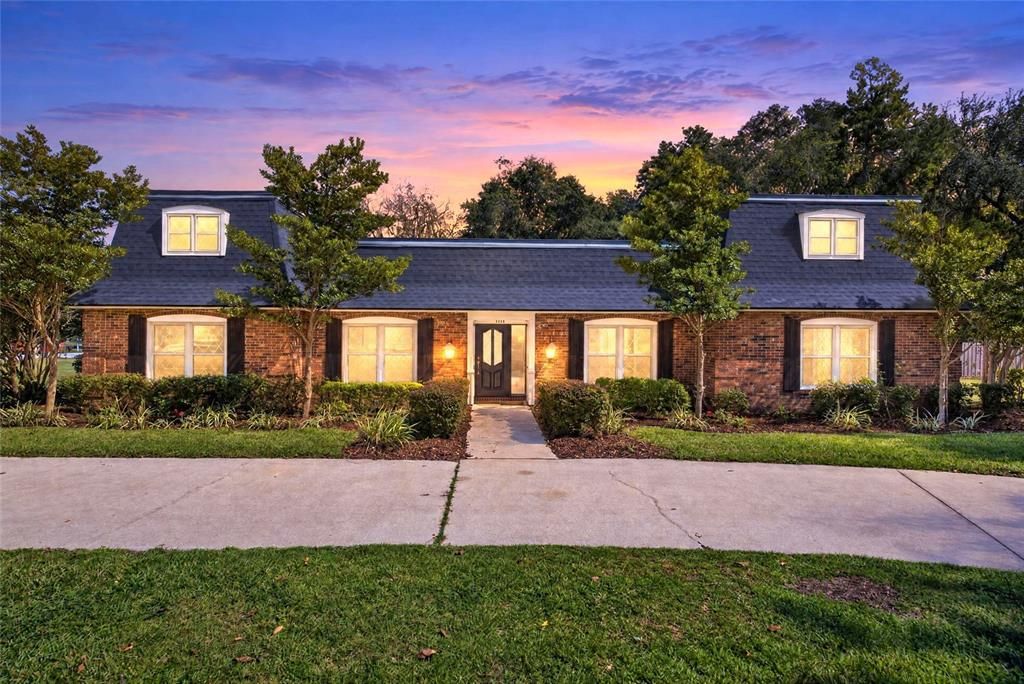 En Venta: $849,900 (5 camas, 3 baños, 3088 Pies cuadrados)