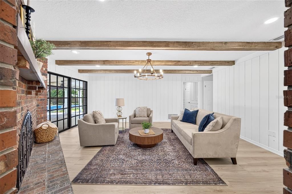 En Venta: $849,900 (5 camas, 3 baños, 3088 Pies cuadrados)