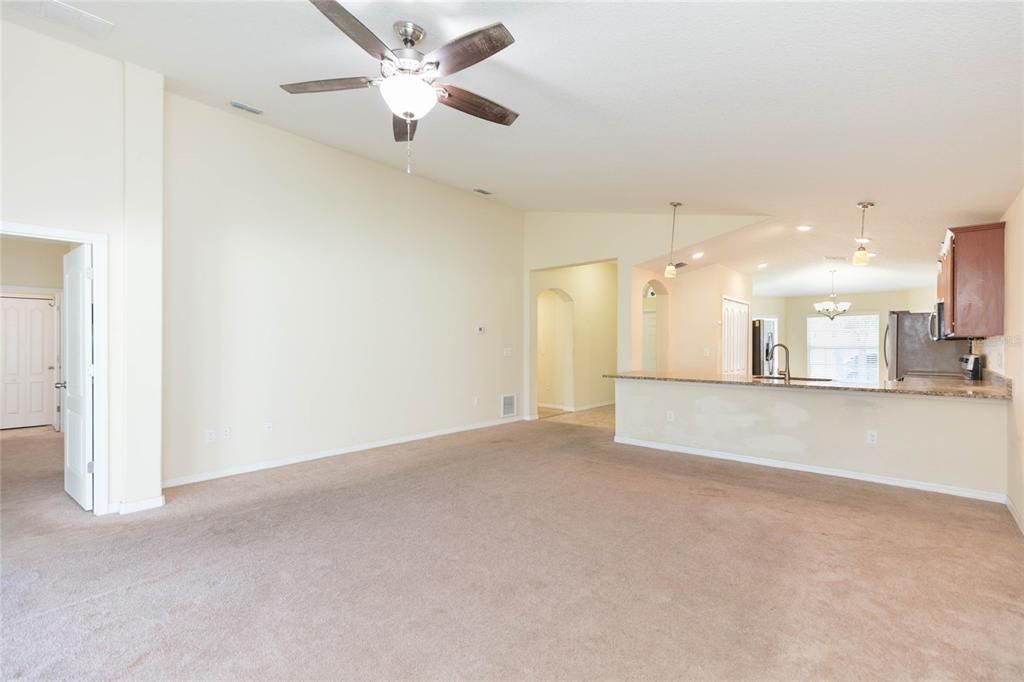 For Sale: $259,900 (3 beds, 2 baths, 1784 Square Feet)