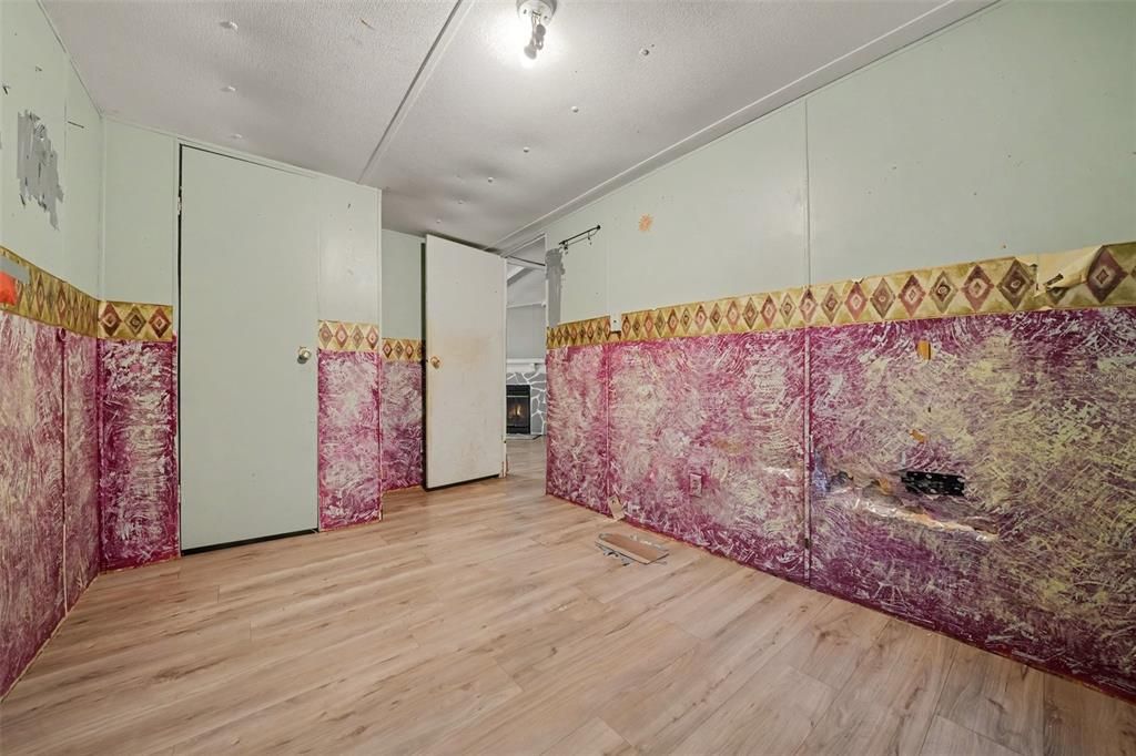 На продажу: $69,950 (3 спален, 2 ванн, 1248 Квадратных фут)