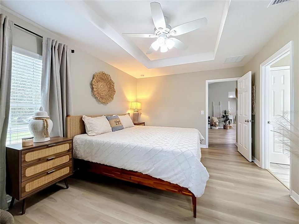 En Venta: $327,700 (4 camas, 2 baños, 1830 Pies cuadrados)