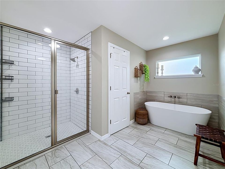 En Venta: $327,700 (4 camas, 2 baños, 1830 Pies cuadrados)