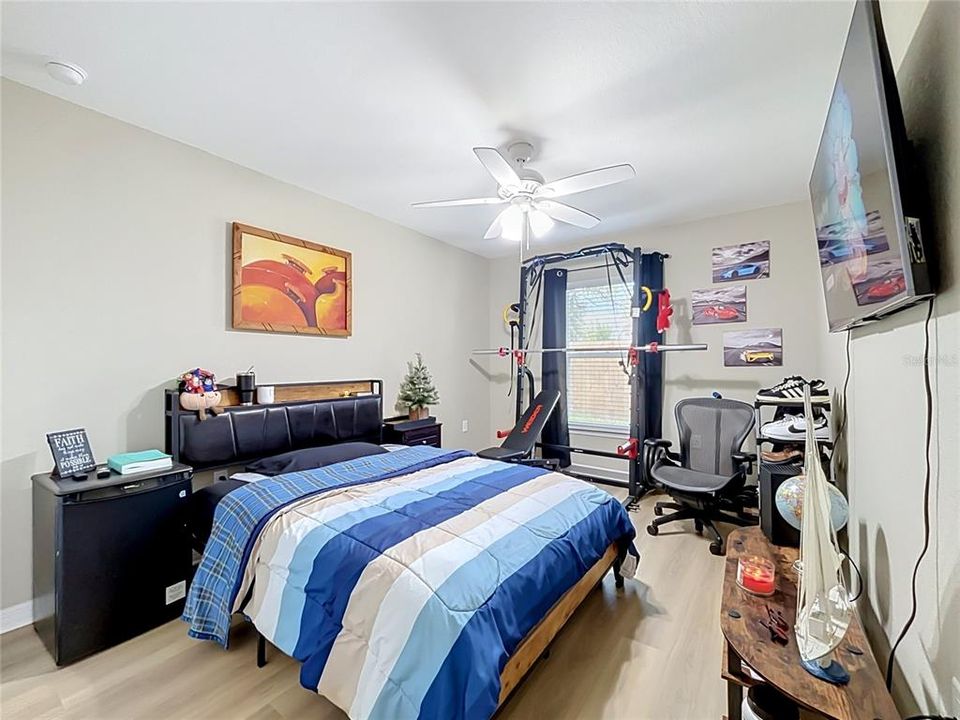 En Venta: $327,700 (4 camas, 2 baños, 1830 Pies cuadrados)