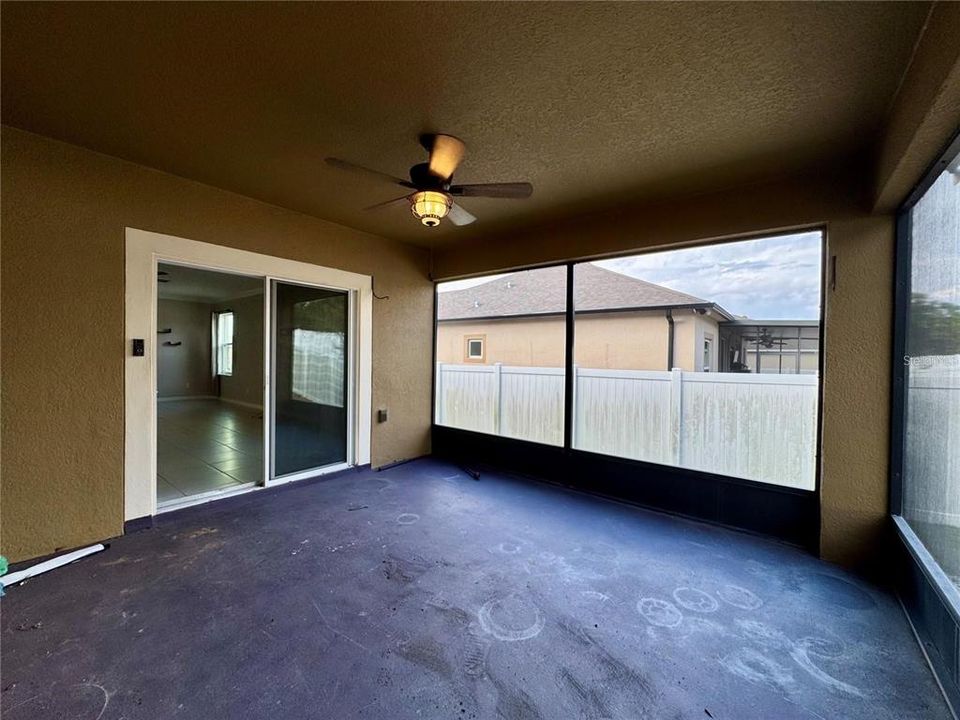 For Rent: $2,300 (3 beds, 2 baths, 2064 Square Feet)