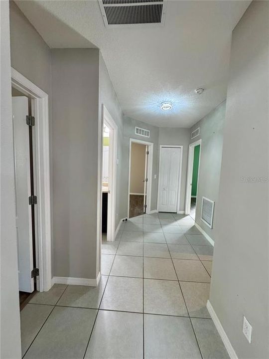 For Rent: $2,300 (3 beds, 2 baths, 2064 Square Feet)