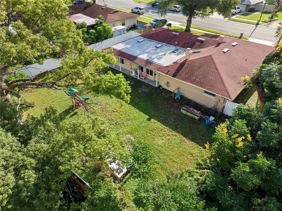 En Venta: $480,000 (4 camas, 2 baños, 2449 Pies cuadrados)