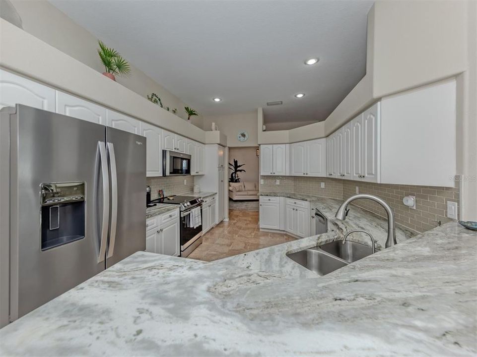 For Sale: $449,000 (3 beds, 2 baths, 1897 Square Feet)