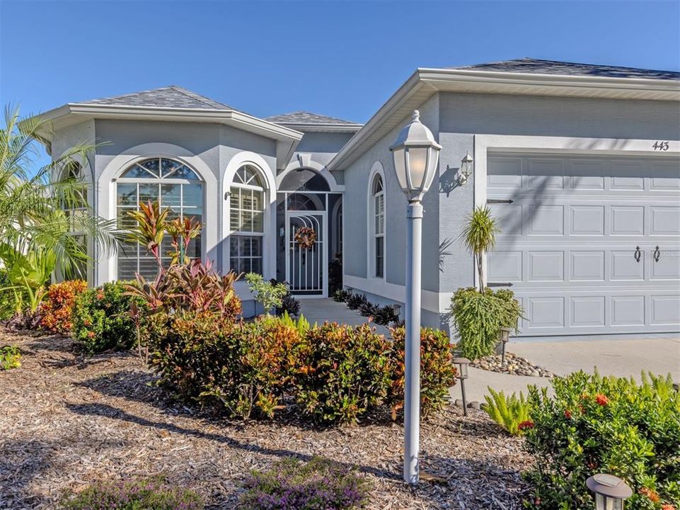 For Sale: $449,000 (3 beds, 2 baths, 1897 Square Feet)