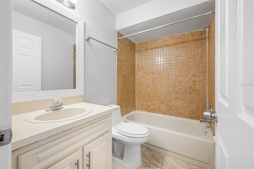 В аренду: $1,795 (2 спален, 2 ванн, 1200 Квадратных фут)