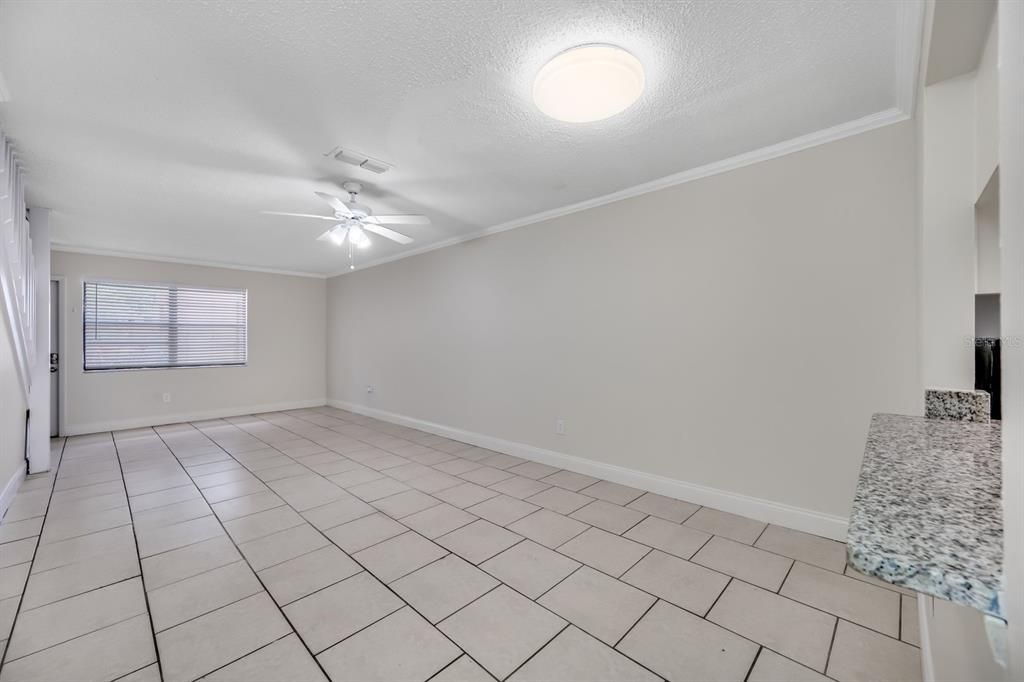 В аренду: $1,795 (2 спален, 2 ванн, 1200 Квадратных фут)