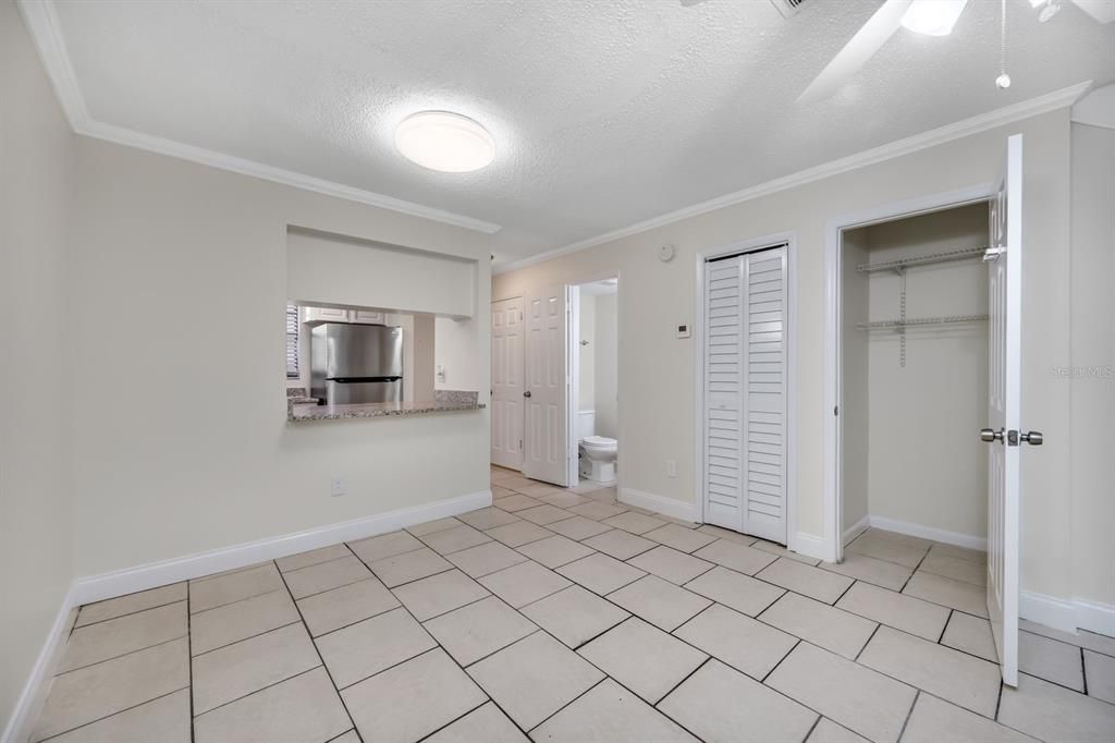 В аренду: $1,795 (2 спален, 2 ванн, 1200 Квадратных фут)