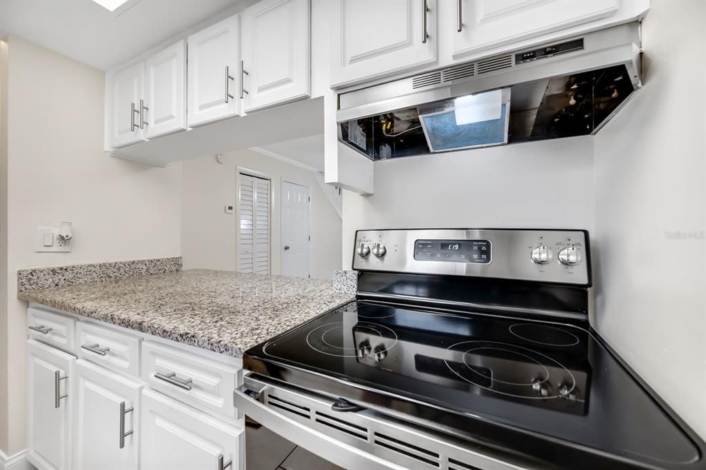 В аренду: $1,795 (2 спален, 2 ванн, 1200 Квадратных фут)