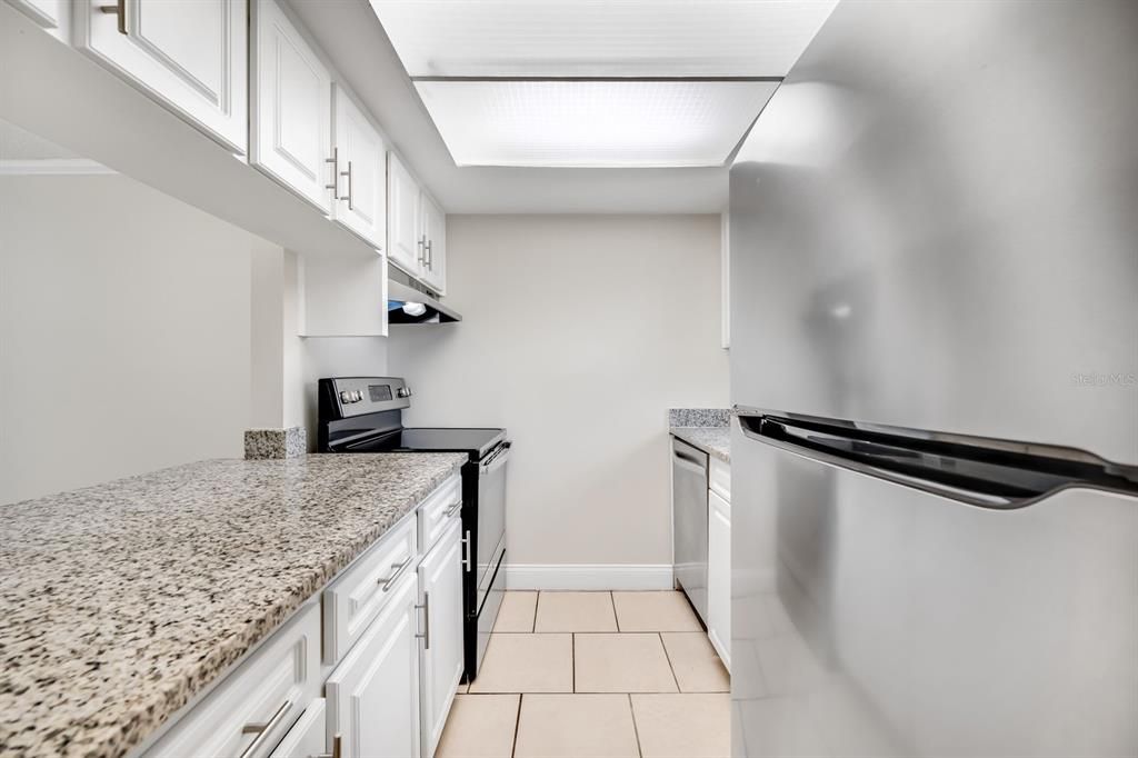 В аренду: $1,795 (2 спален, 2 ванн, 1200 Квадратных фут)