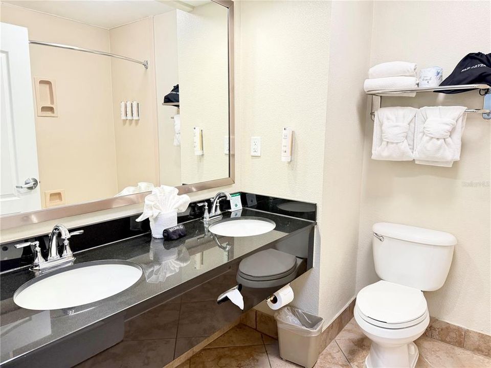 For Sale: $47,000 (1 beds, 1 baths, 304 Square Feet)