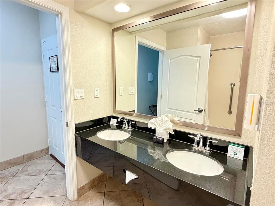 For Sale: $47,000 (1 beds, 1 baths, 304 Square Feet)
