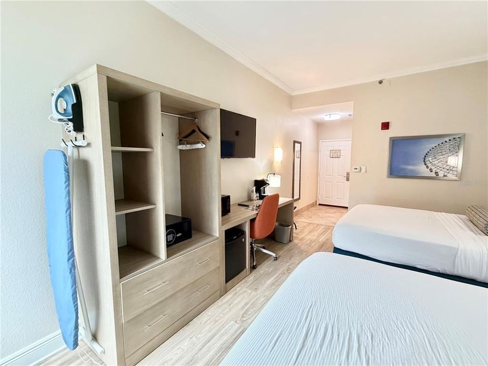 For Sale: $47,000 (1 beds, 1 baths, 304 Square Feet)