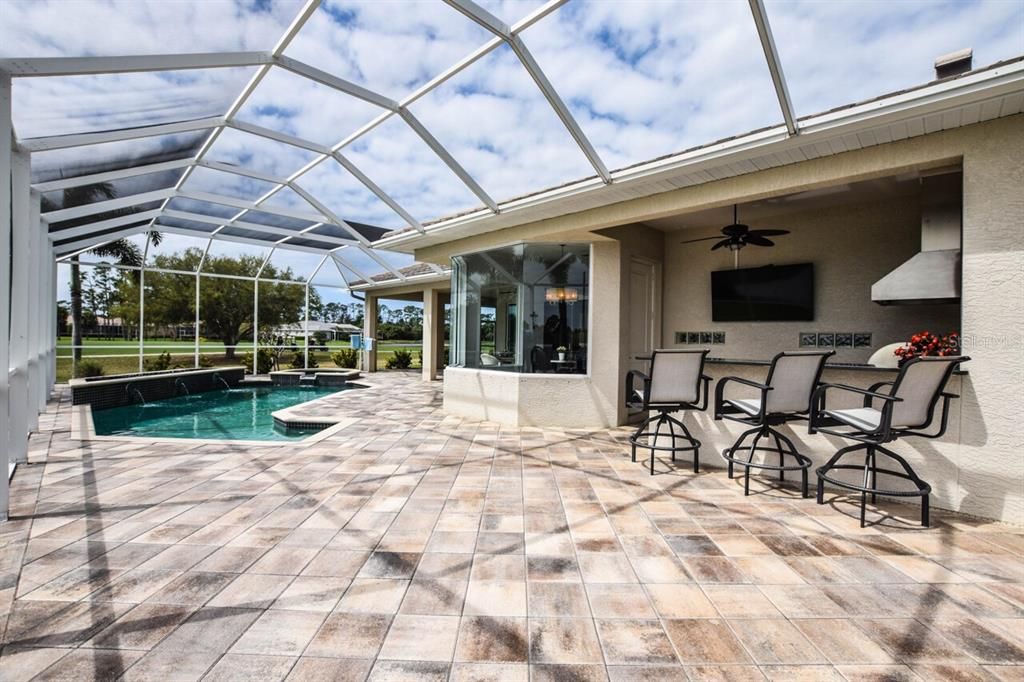 For Sale: $995,000 (3 beds, 3 baths, 2958 Square Feet)