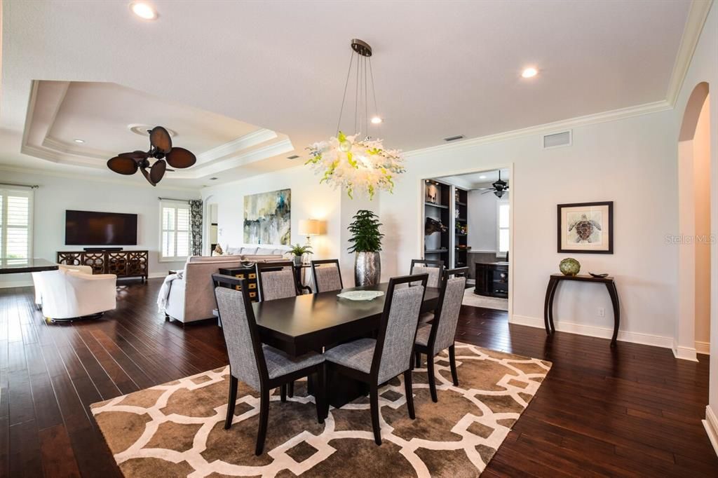 For Sale: $995,000 (3 beds, 3 baths, 2958 Square Feet)