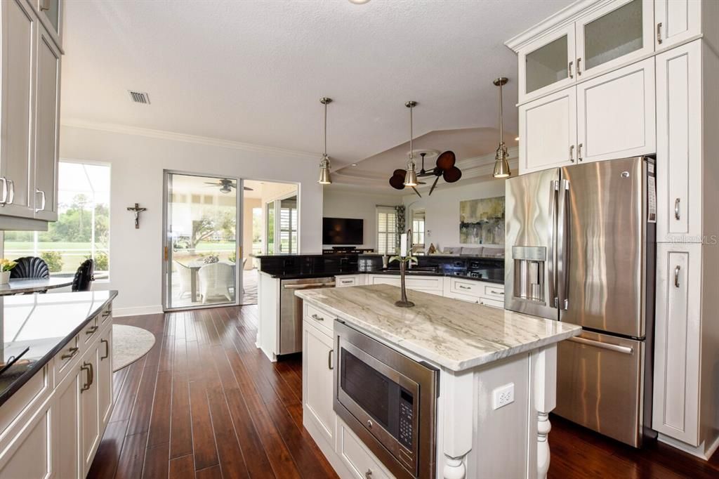 For Sale: $995,000 (3 beds, 3 baths, 2958 Square Feet)