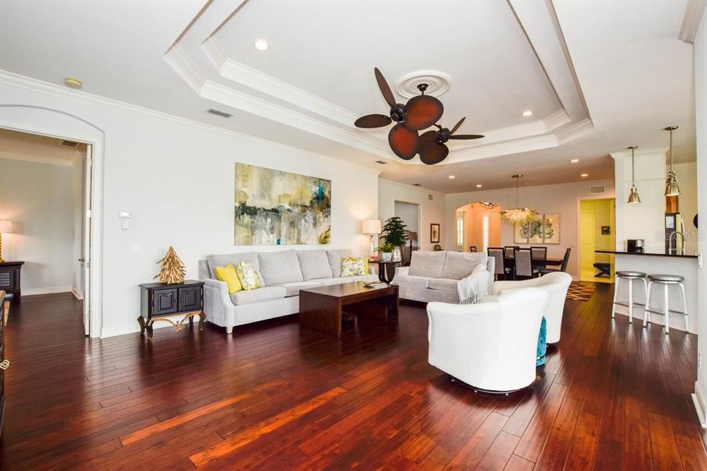 For Sale: $995,000 (3 beds, 3 baths, 2958 Square Feet)