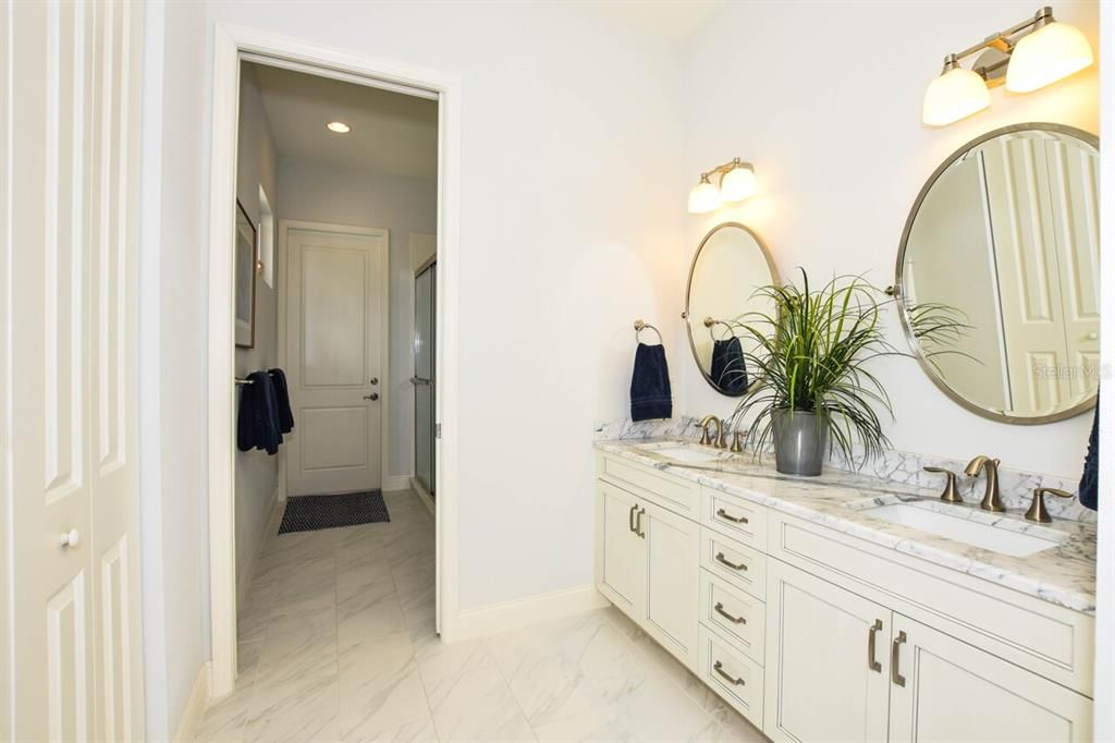 For Sale: $995,000 (3 beds, 3 baths, 2958 Square Feet)