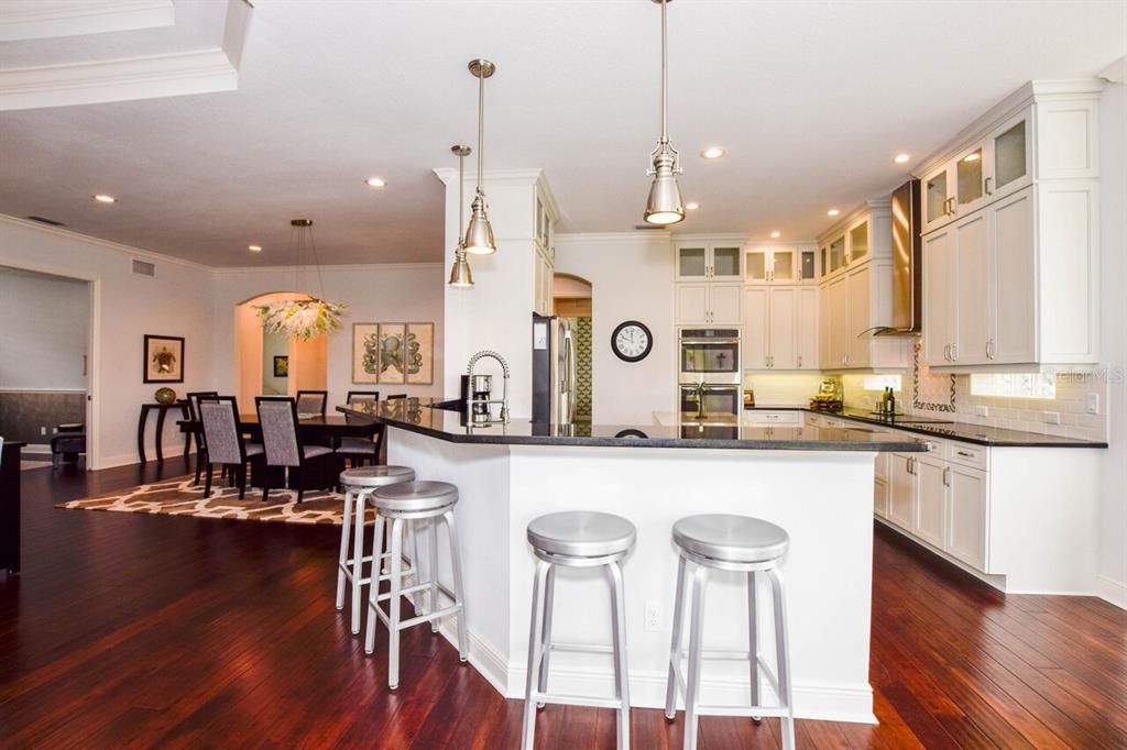 For Sale: $995,000 (3 beds, 3 baths, 2958 Square Feet)