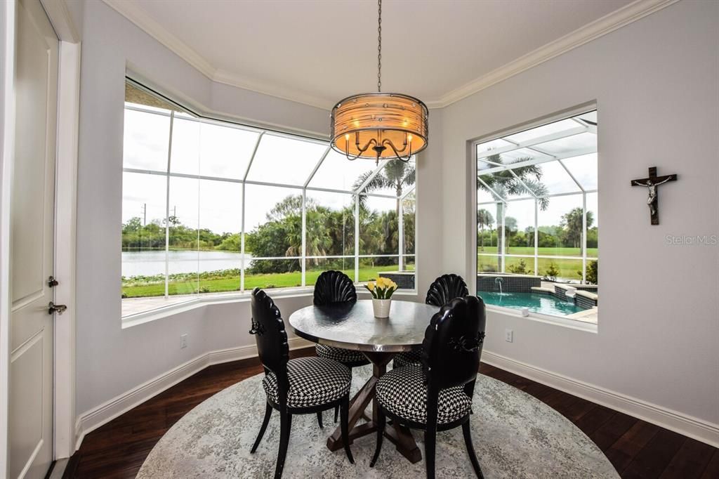 For Sale: $995,000 (3 beds, 3 baths, 2958 Square Feet)