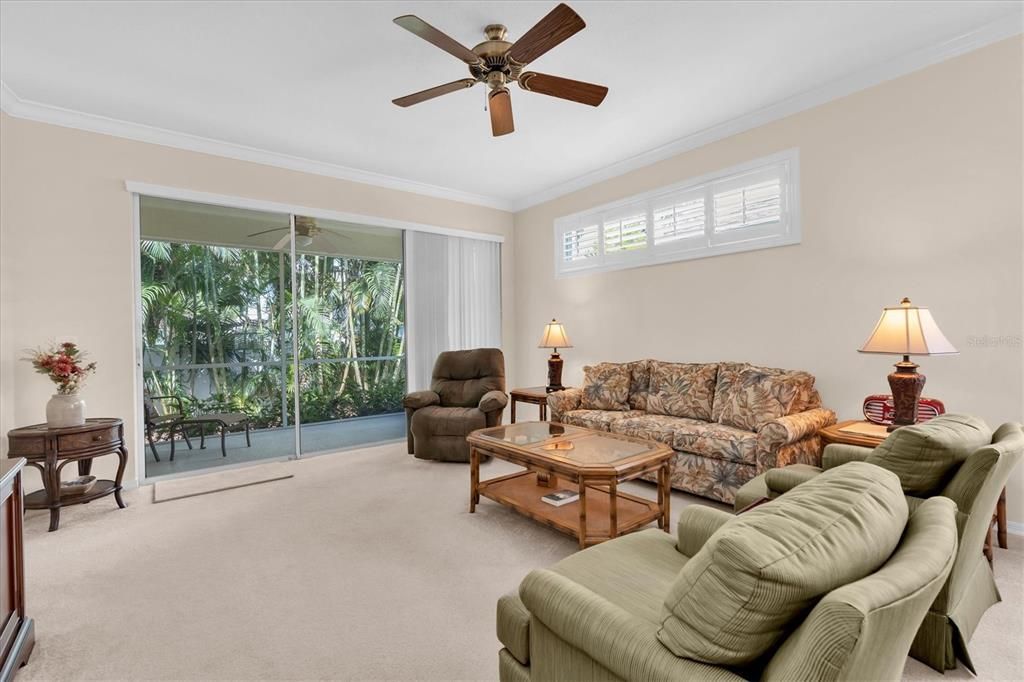 For Sale: $485,000 (2 beds, 2 baths, 1601 Square Feet)