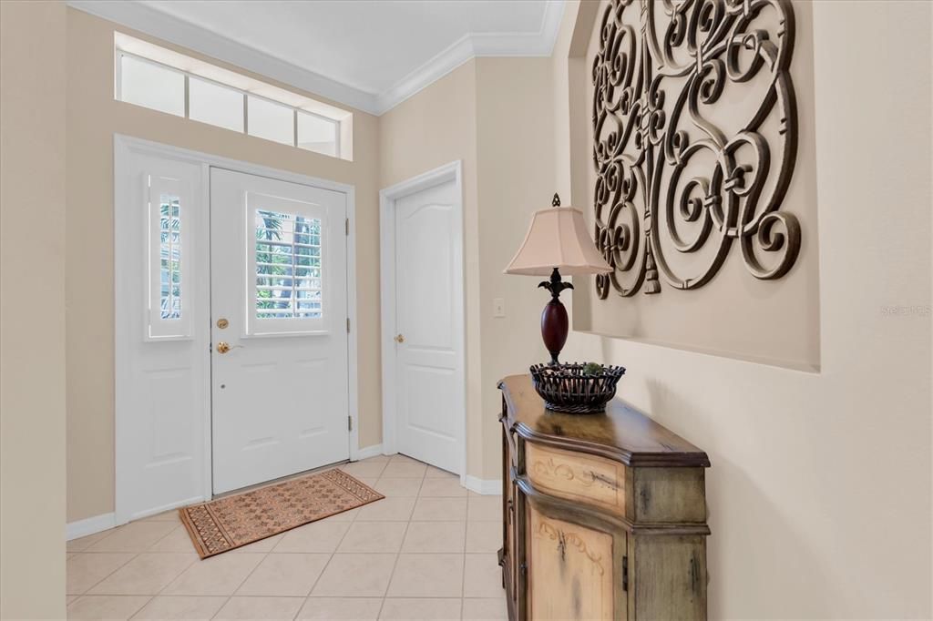 For Sale: $485,000 (2 beds, 2 baths, 1601 Square Feet)