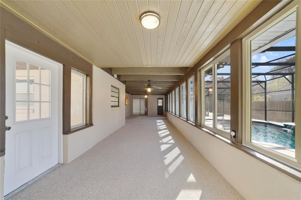 En Venta: $665,000 (4 camas, 2 baños, 2495 Pies cuadrados)