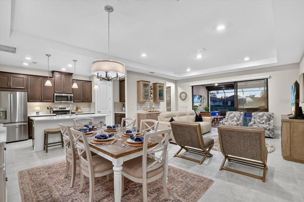 En Venta: $635,000 (3 camas, 2 baños, 1812 Pies cuadrados)