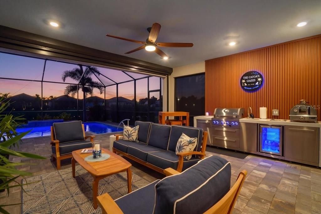 En Venta: $635,000 (3 camas, 2 baños, 1812 Pies cuadrados)